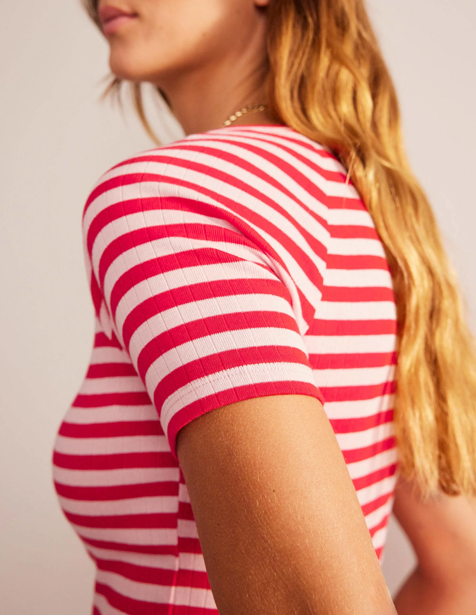 Anna Rib V-Neck T-Shirt-Peach Skin, Hot Pepper Stripe