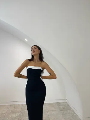 Bianca and Bridgett - Ashley in Black