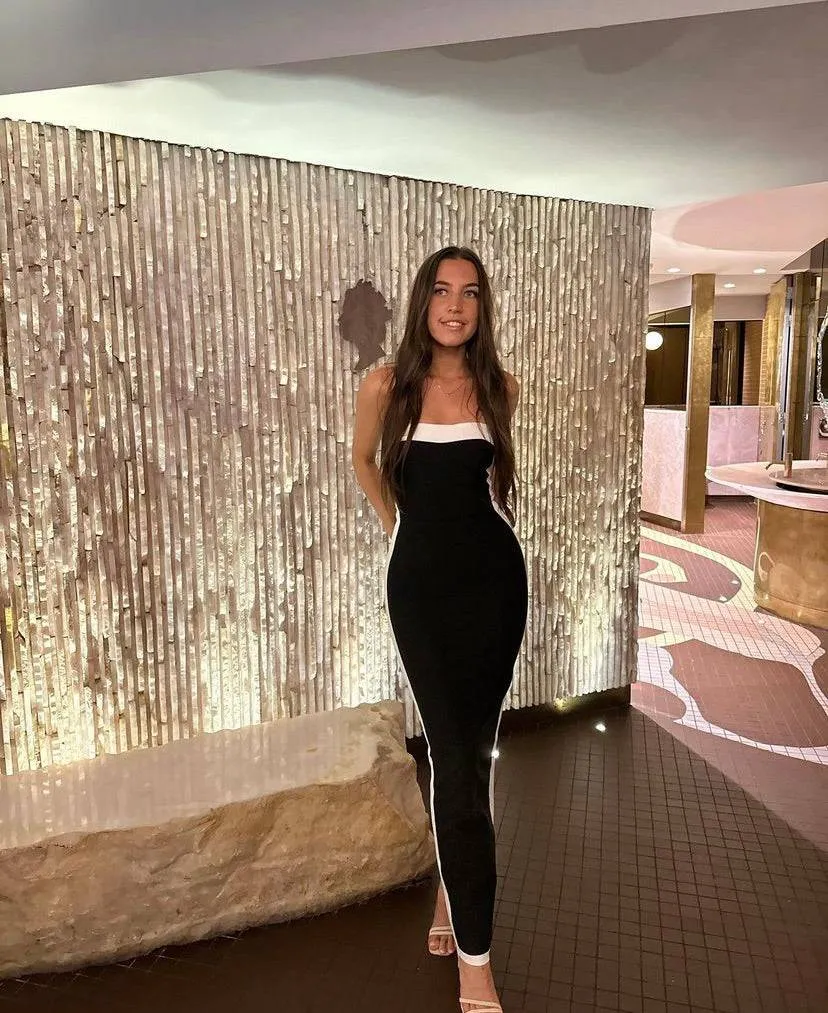 Bianca and Bridgett - Ashley in Black