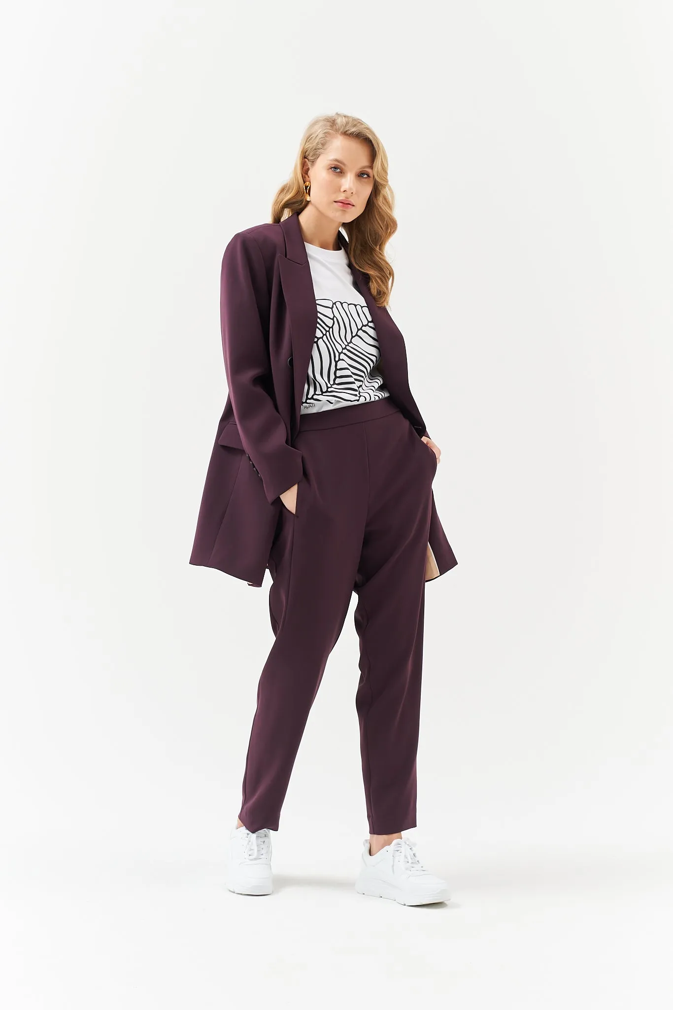 LONG DOUBLE BREASTED BLAZER IN BURGUNDY