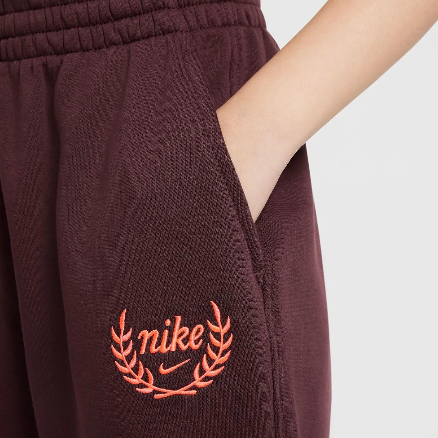 Nike Sportswear Club Fleece Girls' Loose Pants (FZ5571-652, Burgundy Crush/Hot Punch)