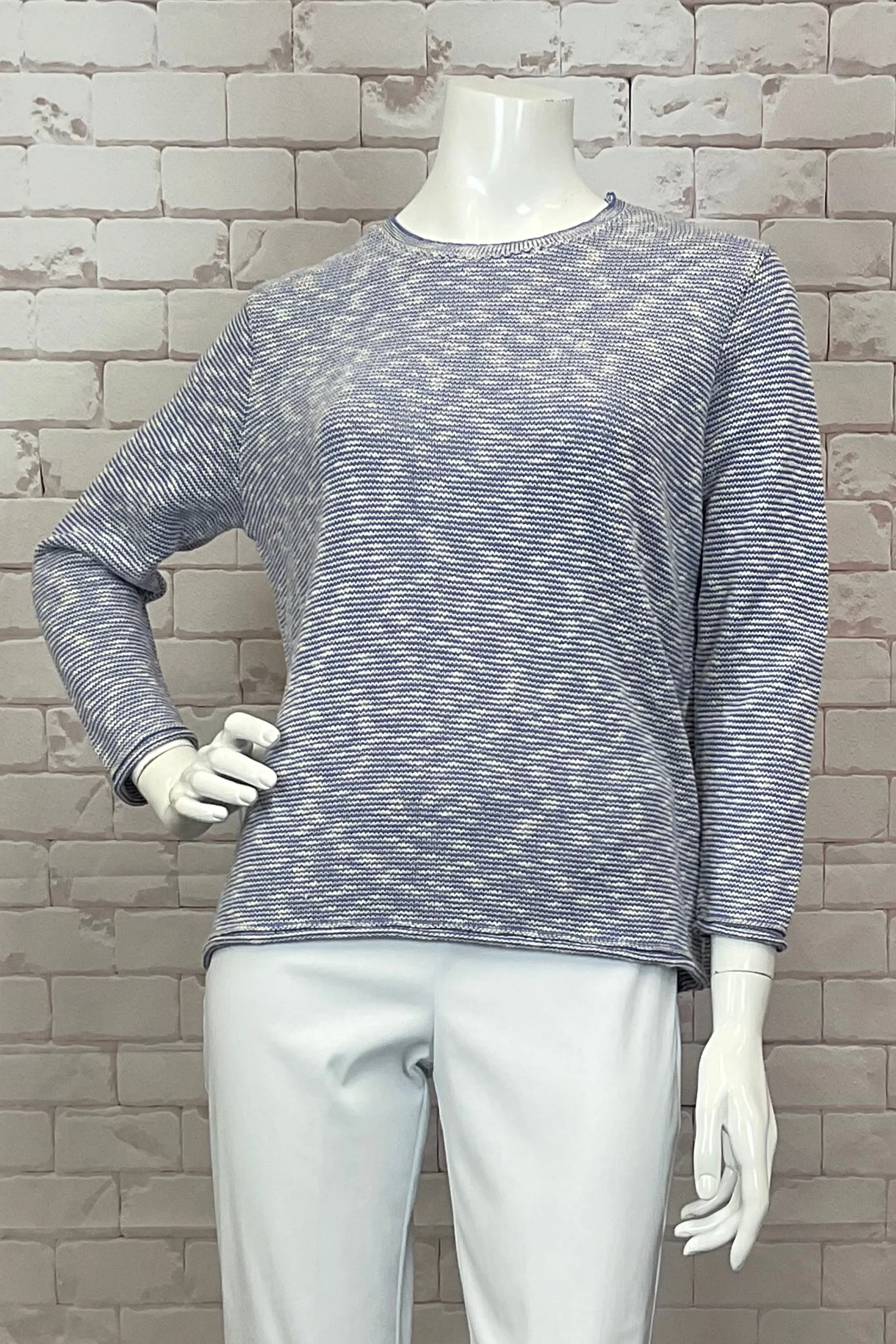 WILLOW TEXTURED CREW TOP